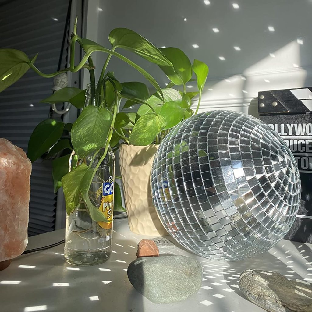 The Disco Ball: A Shining Icon of Celebration插图4