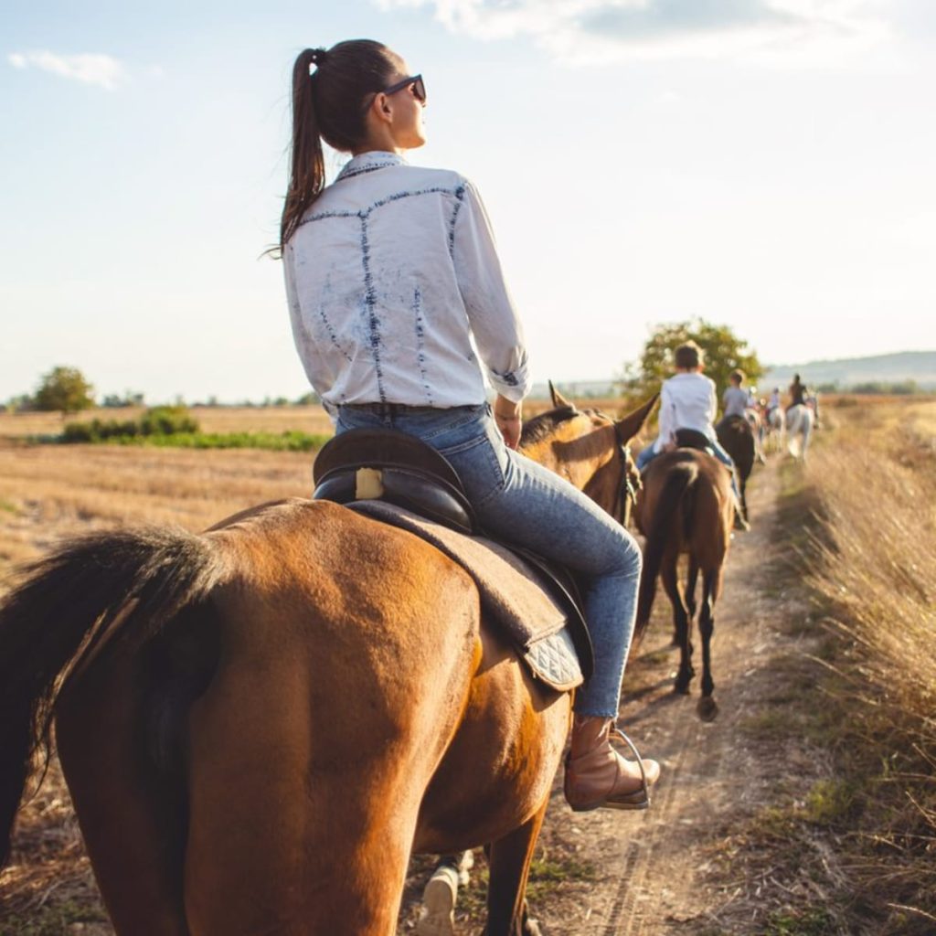 horse riding near me