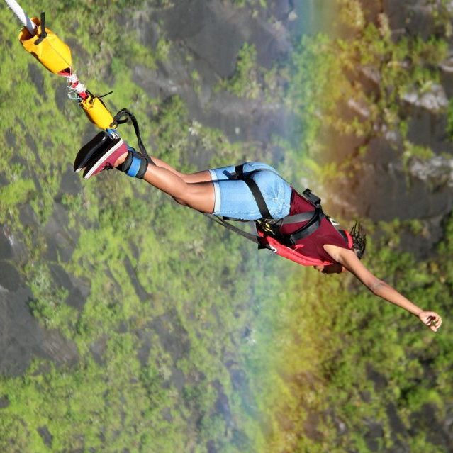 how old do you have to be to go bungee jumping