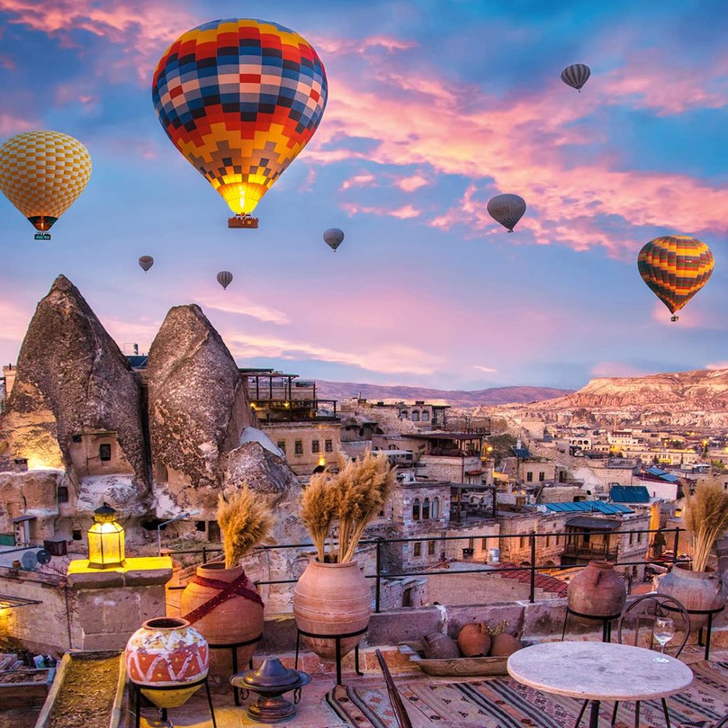 	
hot air balloons