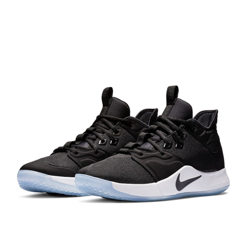 Nike black basketball shoes