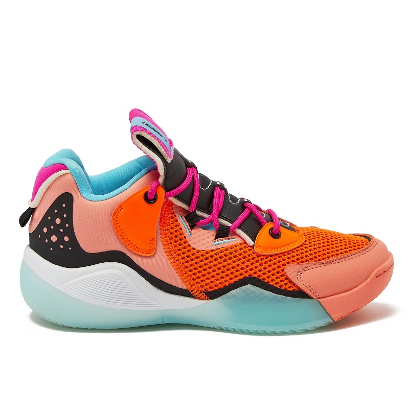 kids' basketball shoes