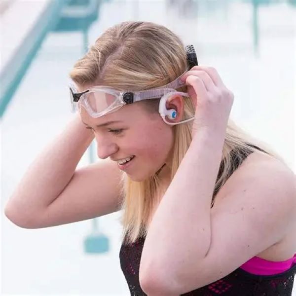 headphones for swimming