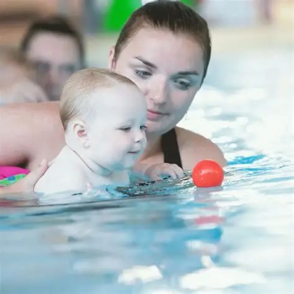 What to Expect from Top-Rated Swimming Lessons for Babies插图3 swimming lessons for babies