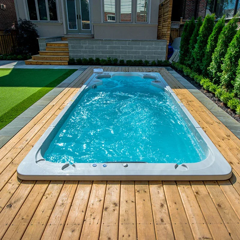 plastic swimming pool