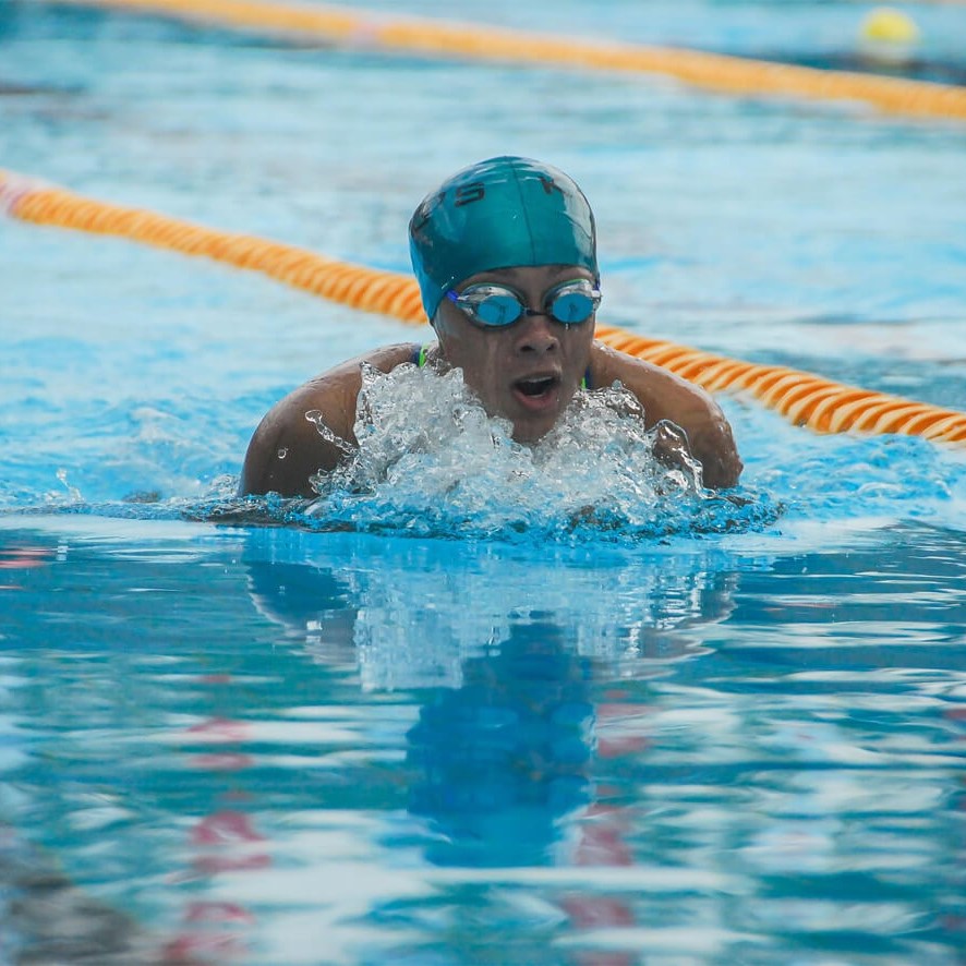 does swimming help you lose weight
