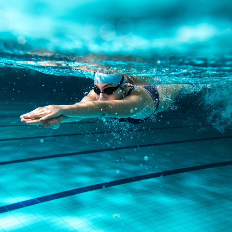 does swimming help you lose weight