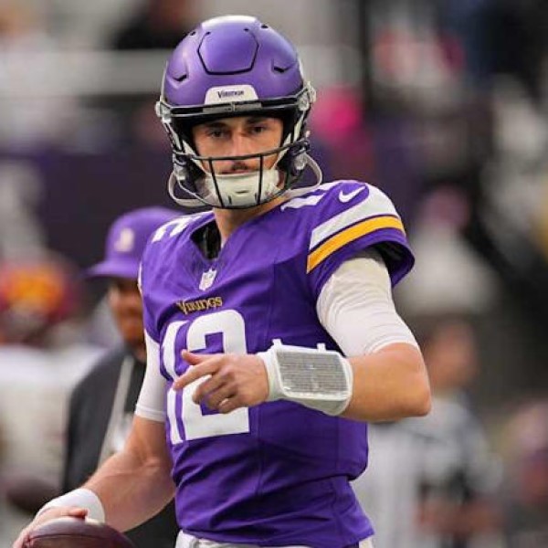 who plays football on christmas day