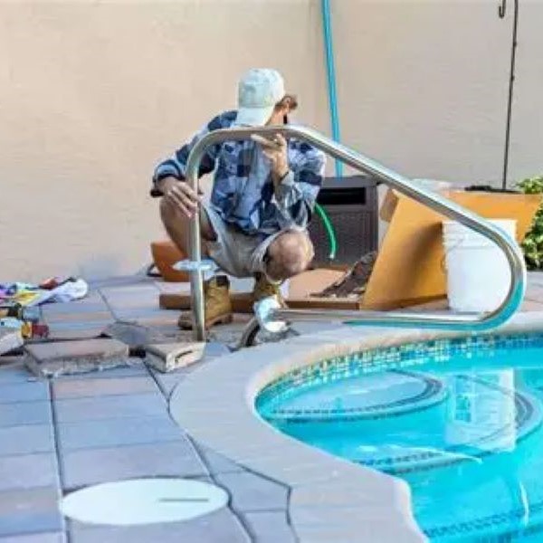 swimming pool contractor