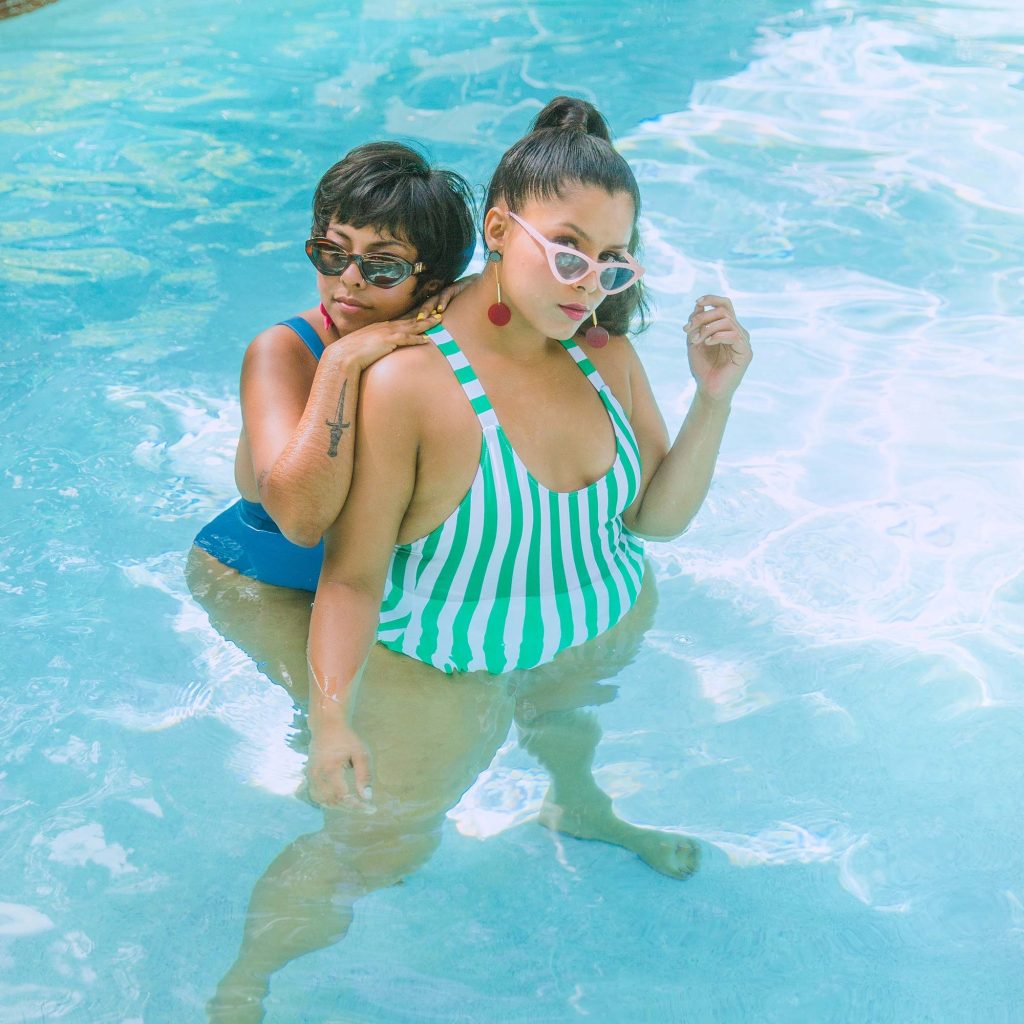 will swimming make a yeast infection worse