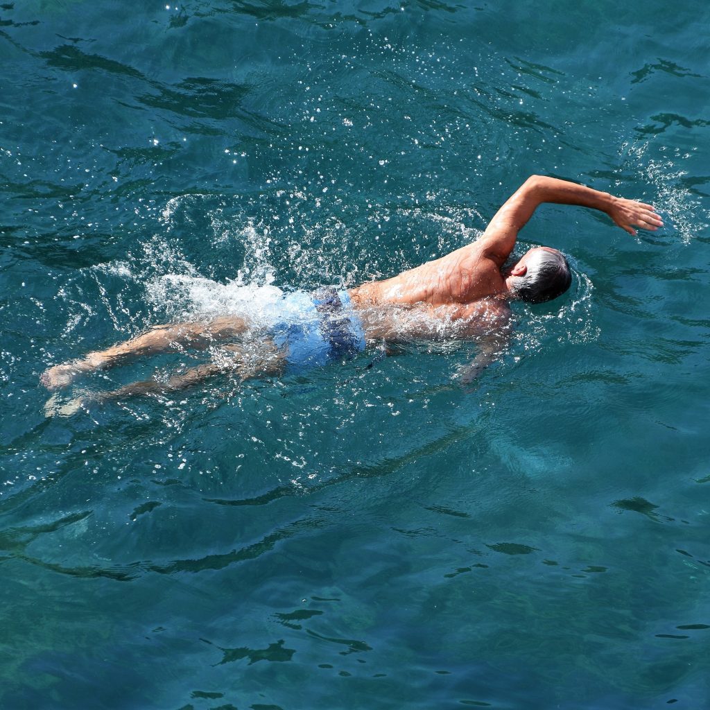 rash after swimming in ocean